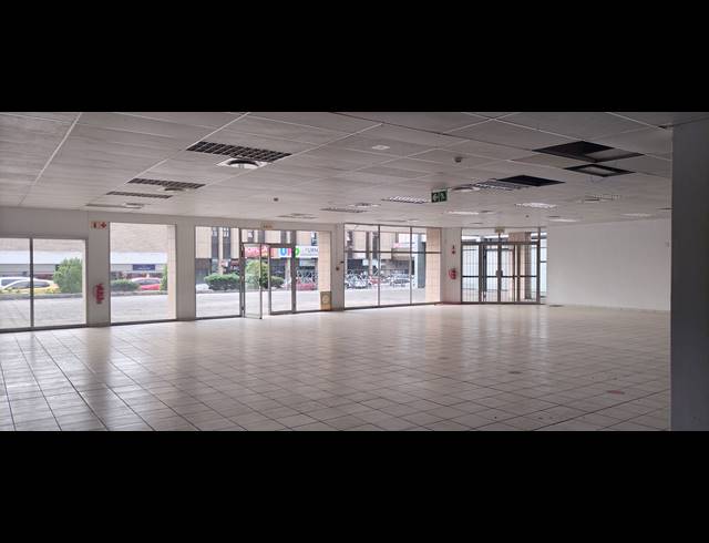 250M² BUSINESS CENTRE TO LET IN SONHEUWEL